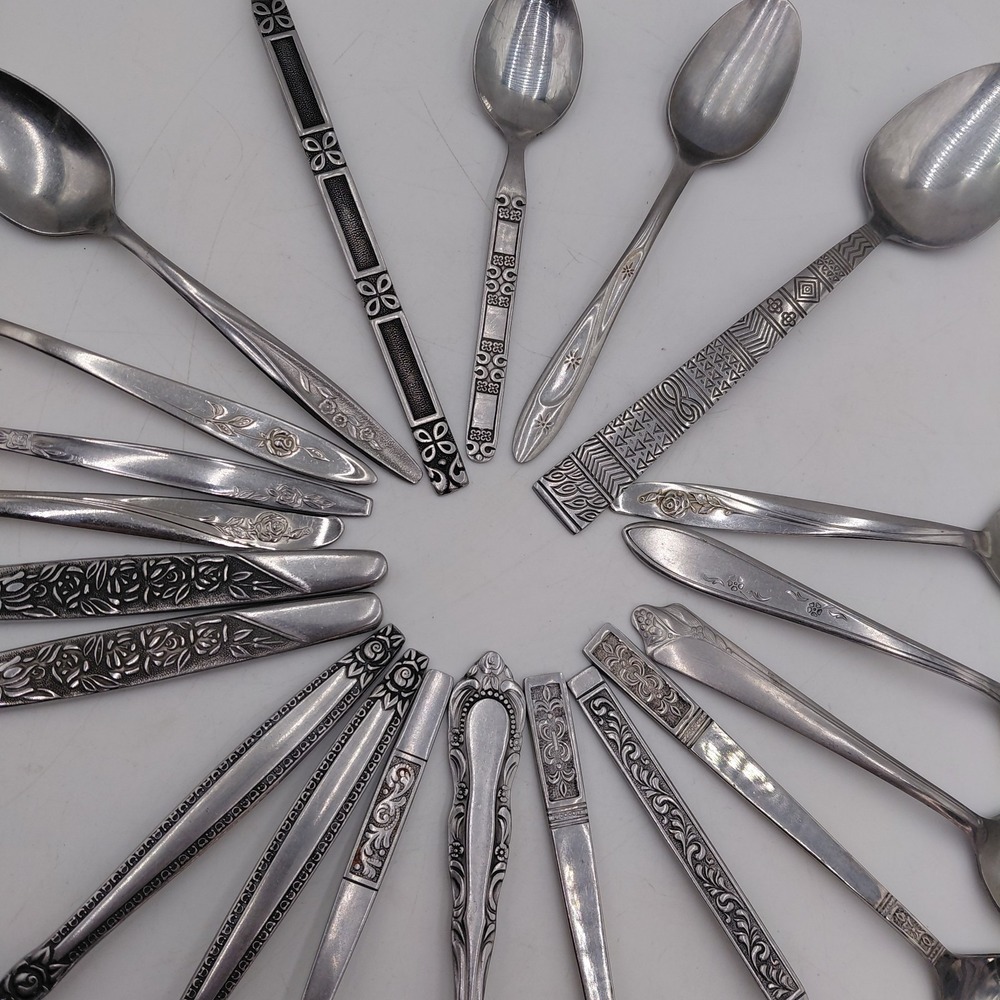 Vtg Flatware Mixed Lot 20 Ornate Fancy Patterns Silverware Jewelry Art Geometric